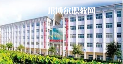 南通市通州區(qū)建筑職工中等專業(yè)學(xué)校地址在哪里，哪個地區(qū)，哪個城市?