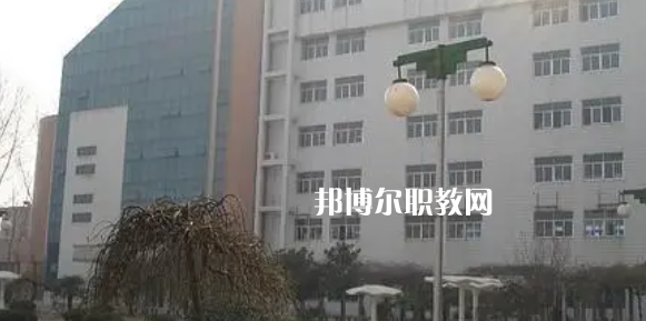 江蘇省淮安技師學(xué)院地址在哪里，哪個地區(qū)，哪個城市?