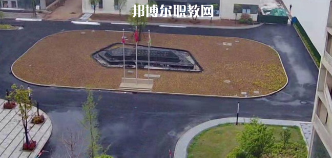 鄭州機(jī)電工業(yè)技工學(xué)校地址在哪里，哪個(gè)地區(qū)，哪個(gè)城市?
