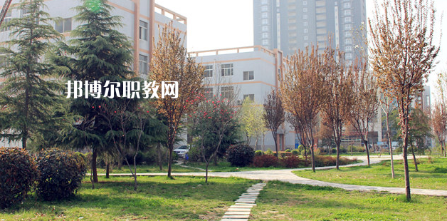 渭南技師學(xué)院地址在哪里，哪個地區(qū)，哪個城市?