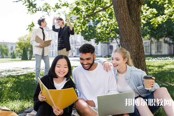 甘孜州職業(yè)技術(shù)學(xué)校有哪些招生專業(yè)（2023年）