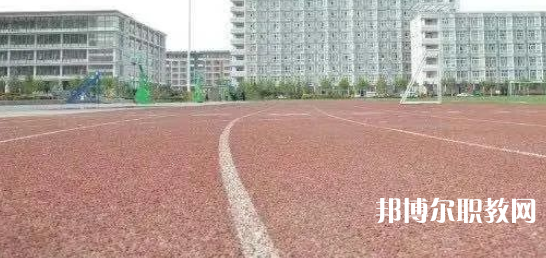 邢臺技師學(xué)院地址，乘車路線