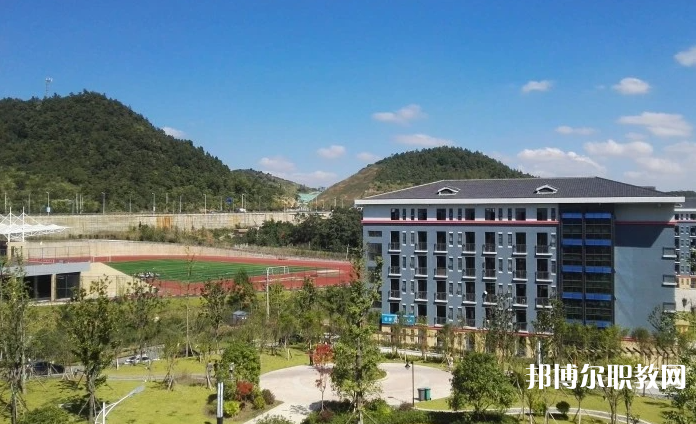 2023貴州農(nóng)業(yè)職業(yè)學院中職部多少錢 貴州農(nóng)業(yè)職業(yè)學院中職部各專業(yè)學費收費標準