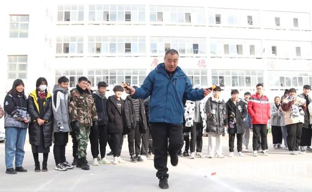 臨潁縣職業(yè)教育中心地址，乘車路線