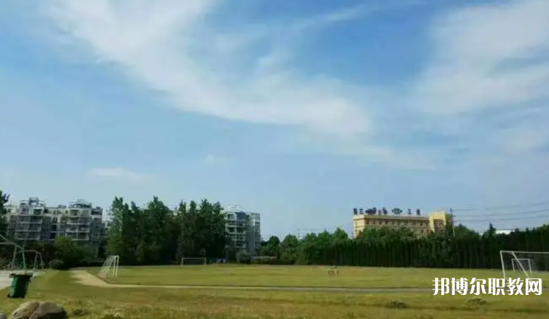 盧氏工業(yè)中等專業(yè)學(xué)校怎么樣、好不好