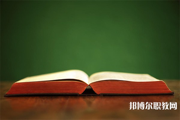 湖北哪里的技工學(xué)校能讀珠寶首飾鑒定與營銷專業(yè)
