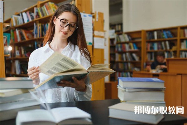 廣東哪里的技工學校能讀公共營養(yǎng)保健專業(yè)