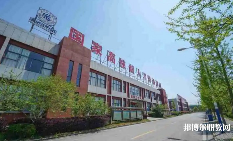蕪湖汽車工程學(xué)校怎么樣、好不好