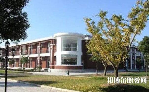 晉城虹橋技校怎么樣、好不好