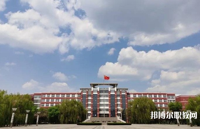 濟南協(xié)和職業(yè)中等專業(yè)學(xué)校地址，乘車路線