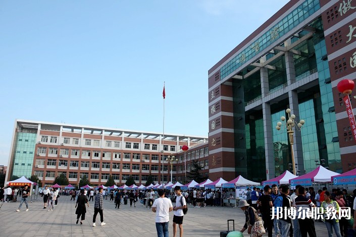 萊蕪航空中等專業(yè)學(xué)校怎么樣、好不好