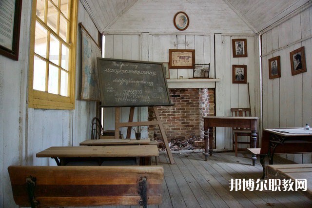 四川哪里的職業(yè)學(xué)校能讀機械加工技術(shù)專業(yè)