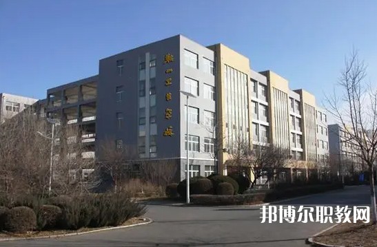 2024鞍山衛(wèi)生學校招生計劃 招生人數(shù)是多少(附要求、條件、對象)