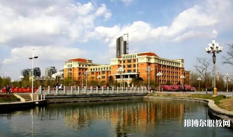 2025渤海大學(xué)附屬中等職業(yè)技術(shù)專(zhuān)業(yè)學(xué)校招生計(jì)劃 招生人數(shù)是多少(附要求、條件、對(duì)象)