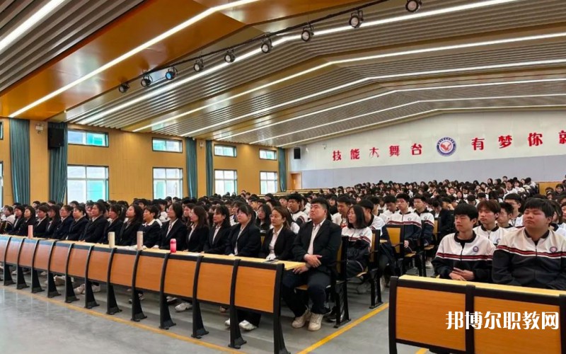 2025運(yùn)城市職業(yè)技能學(xué)校招生計(jì)劃 招生人數(shù)是多少(附要求、條件、對(duì)象)