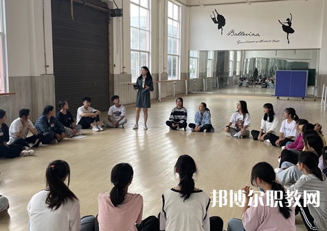 2025成都公辦中專學(xué)校最新排名前三名單