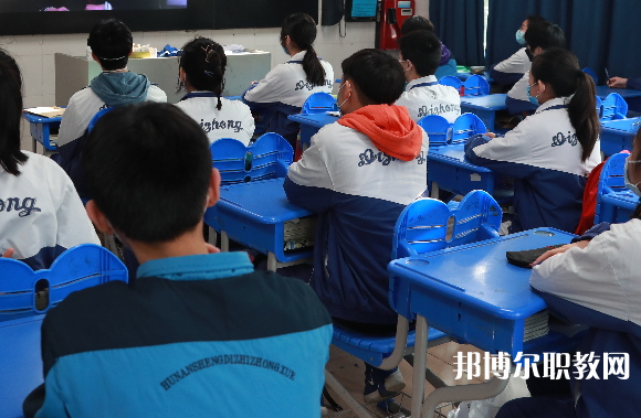 2025濱州公辦中專學(xué)校最新排名前三名單