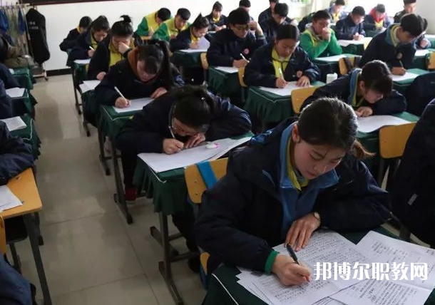 2025上饒公辦中專學(xué)校最新排名前三名單