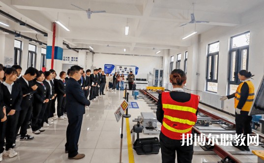 甘肅2025年鐵路學(xué)校有哪些專業(yè)好