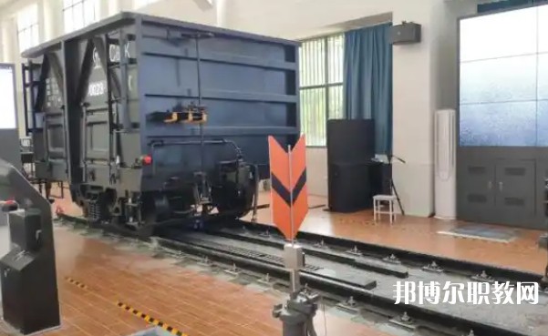自貢2025年讀鐵路學(xué)校有用嗎