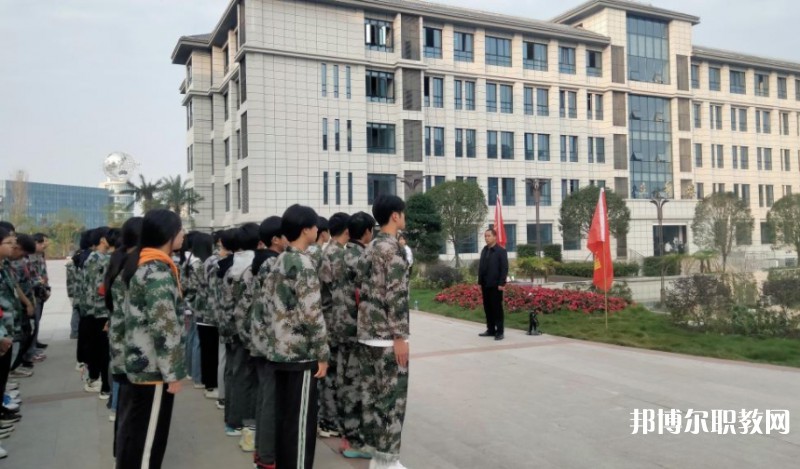 自貢2025年現(xiàn)在讀什么鐵路學校好